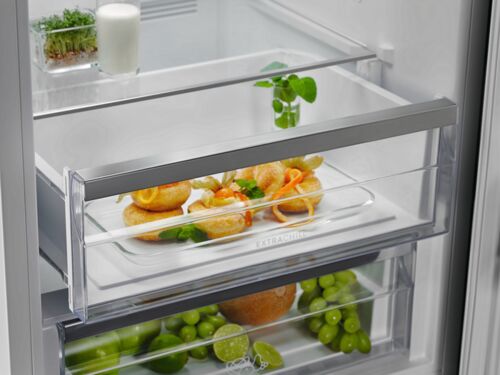 Холодильник Electrolux RNC7ME34W2